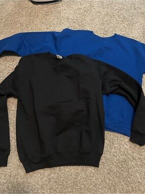 Hanes youth Crewneck Sweatshirt - Black & Blue